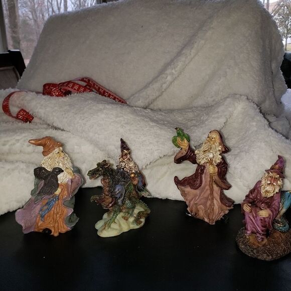 Wizards & Dragons (4 Figurines) - Picture 4 of 7